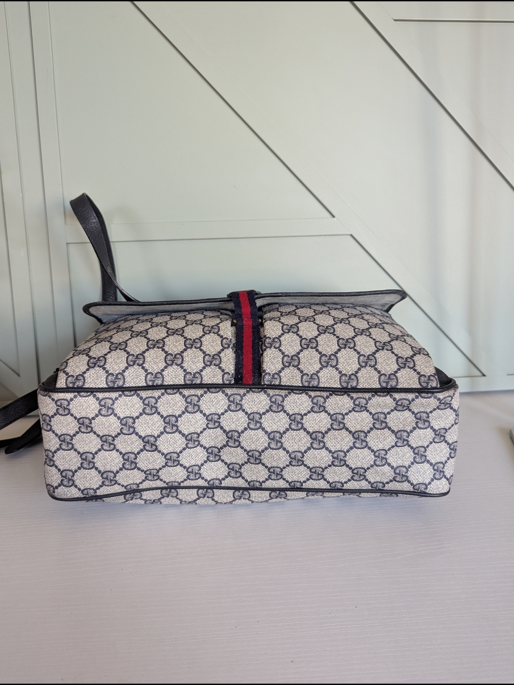 Gucci Black Leather & Beige GG Canvas Messenger Bag with Red-Blue Web - Picture 7 of 14